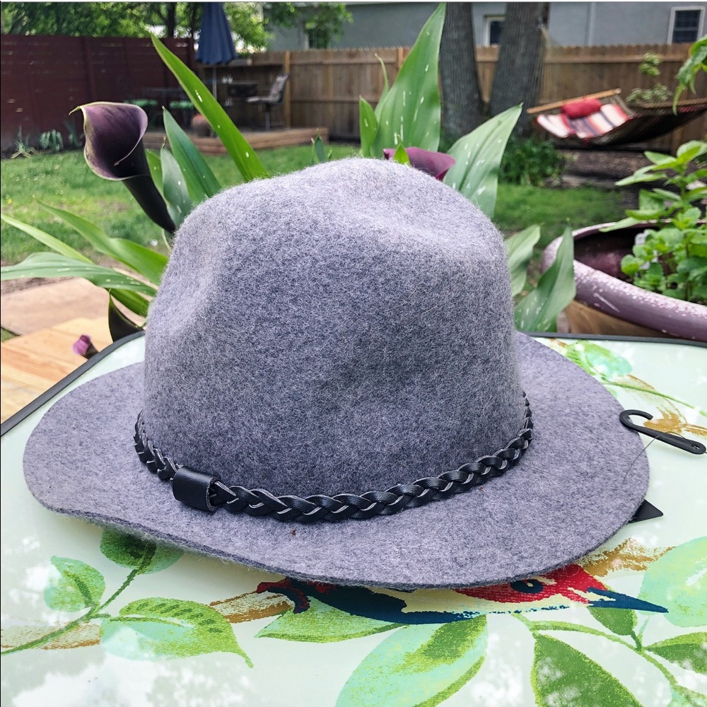 Forever 21 Fedora - Picture 2 of 4